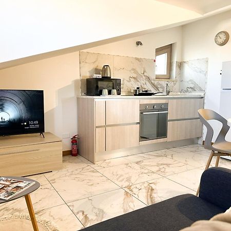 Carolas Luxury House Fiumicino Exterior foto